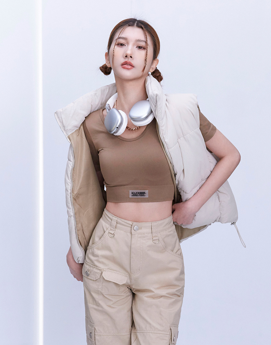 超彈力U型時髦短袖上衣