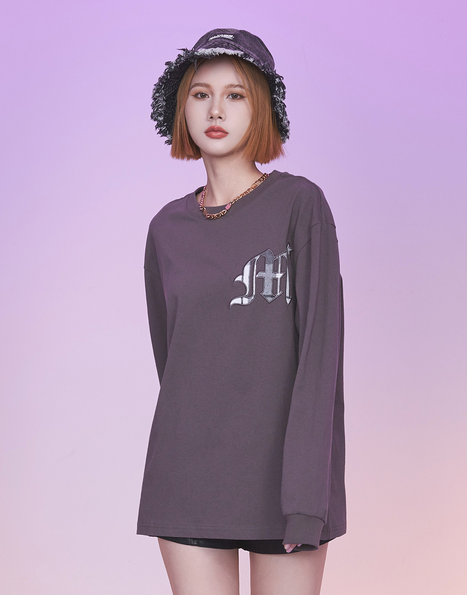 哥德字格子logo薄長TEE