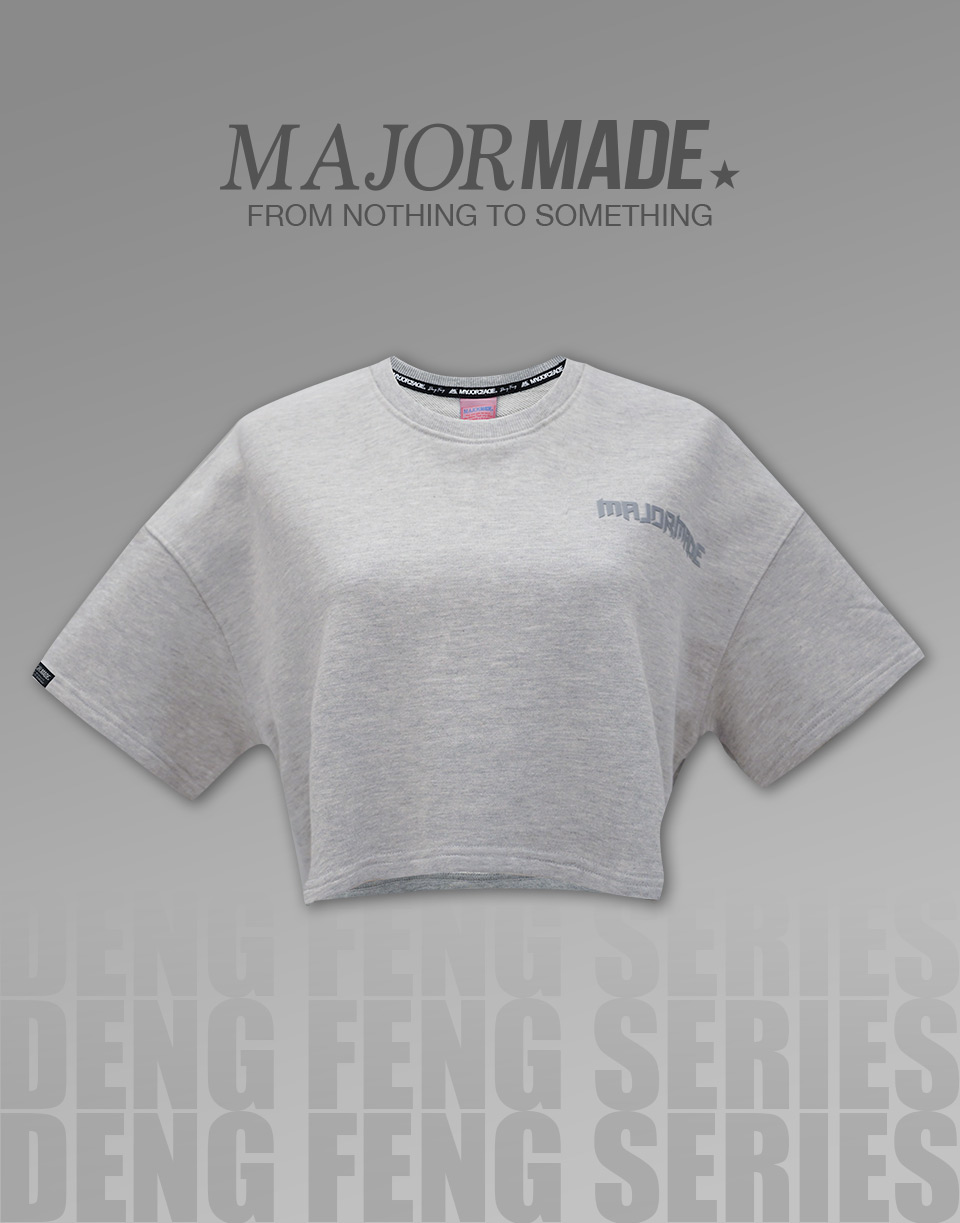 立體壓紋短版大學Tee