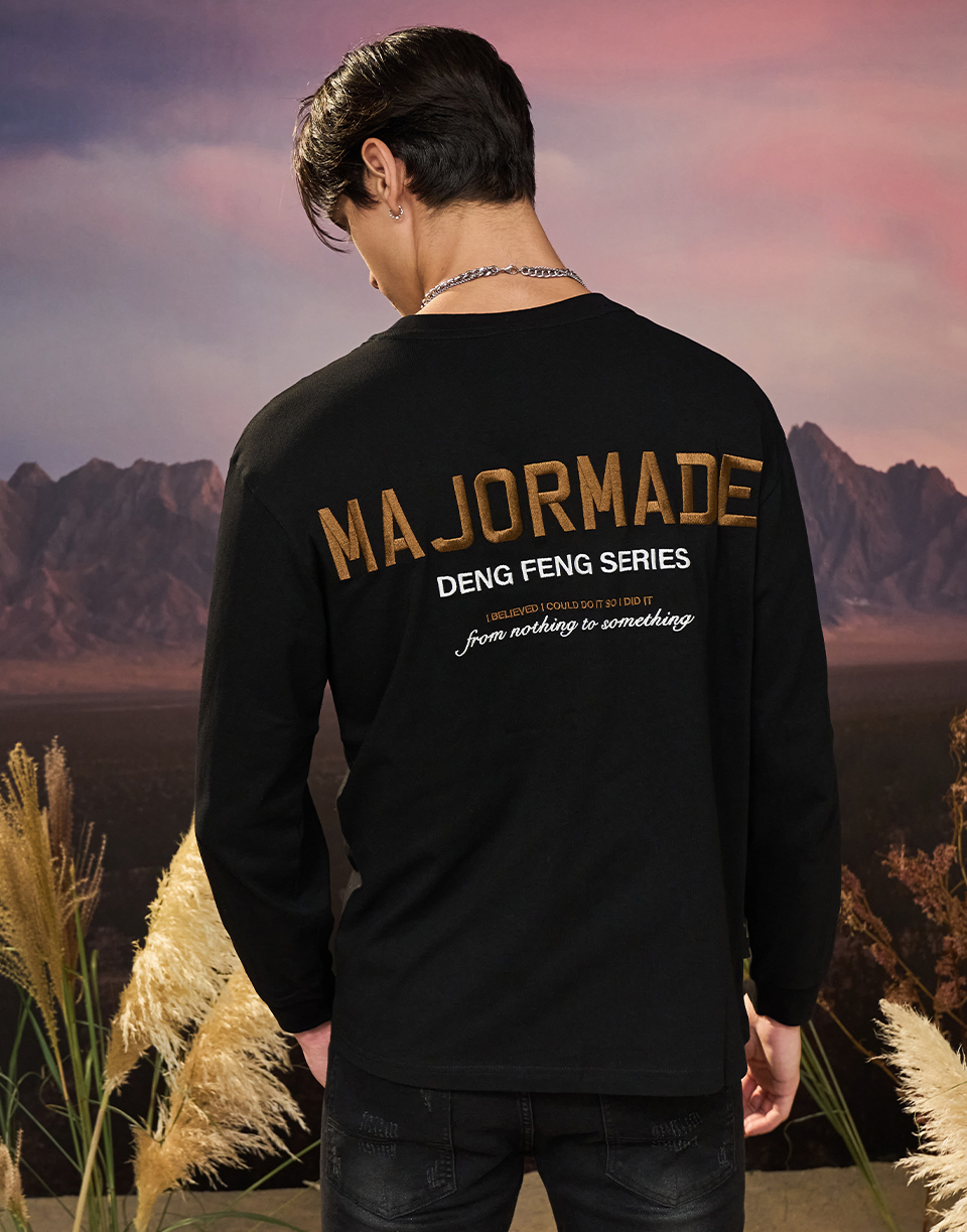 刺繡文字薄長TEE