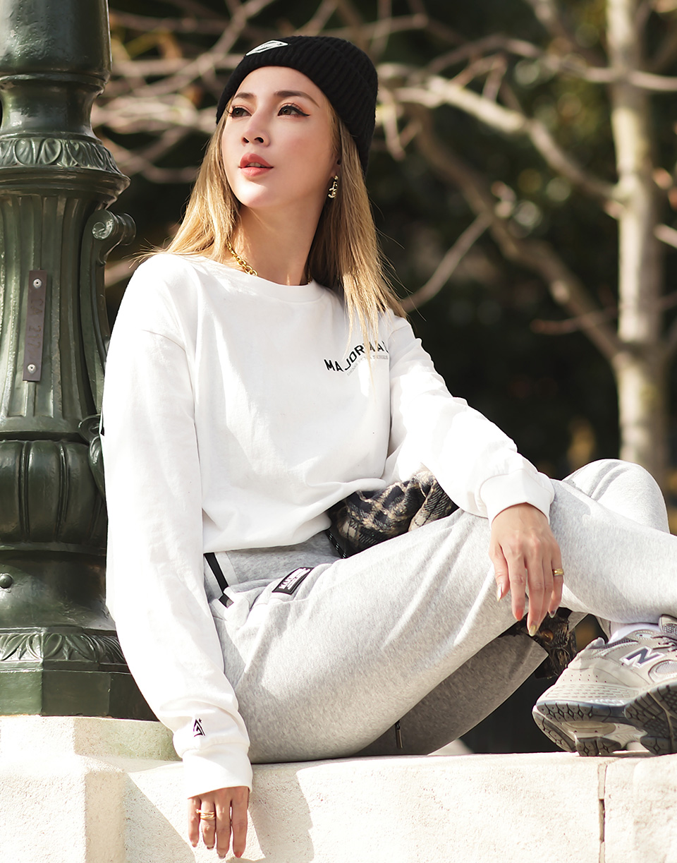 刺繡文字薄長TEE