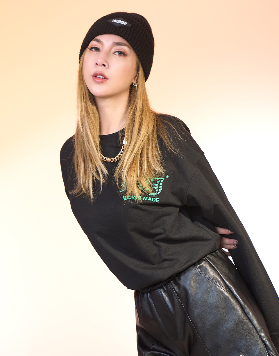 漸變線條歌德字MJ薄長TEE