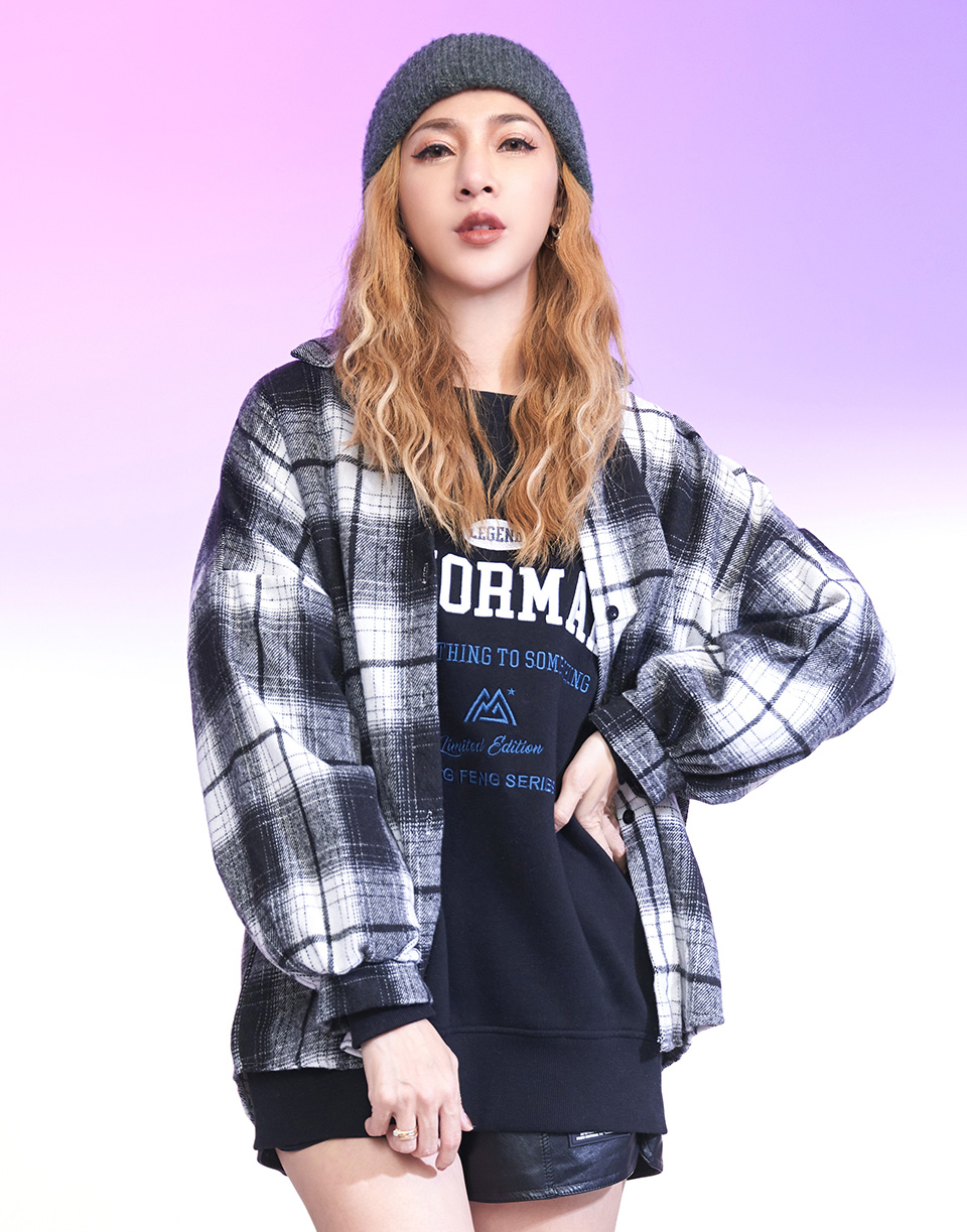 刺繡毛料格紋襯衫