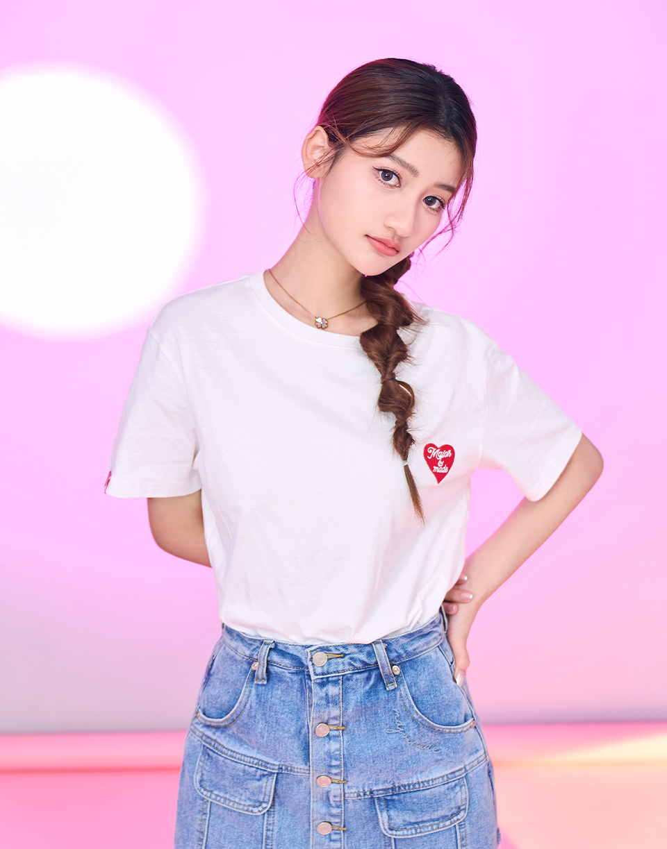 品牌愛心刺繡短T