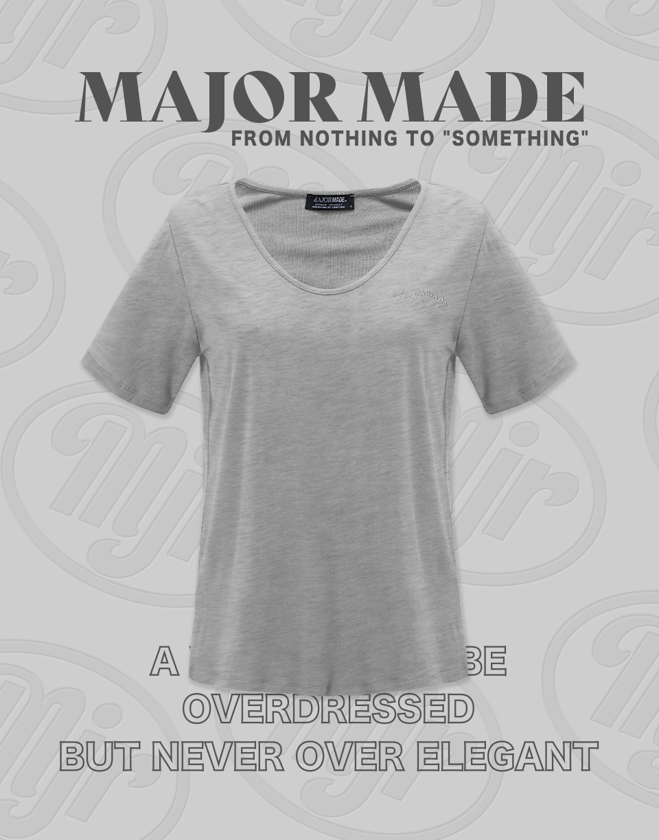 V領彈力刺繡弧度字短T