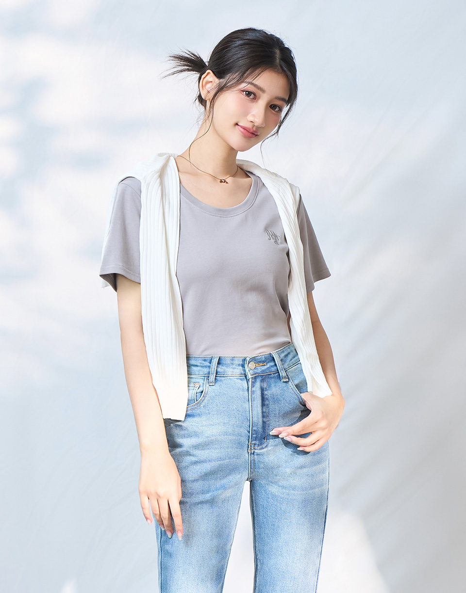 U領高質感鎖鍊字彈力短T