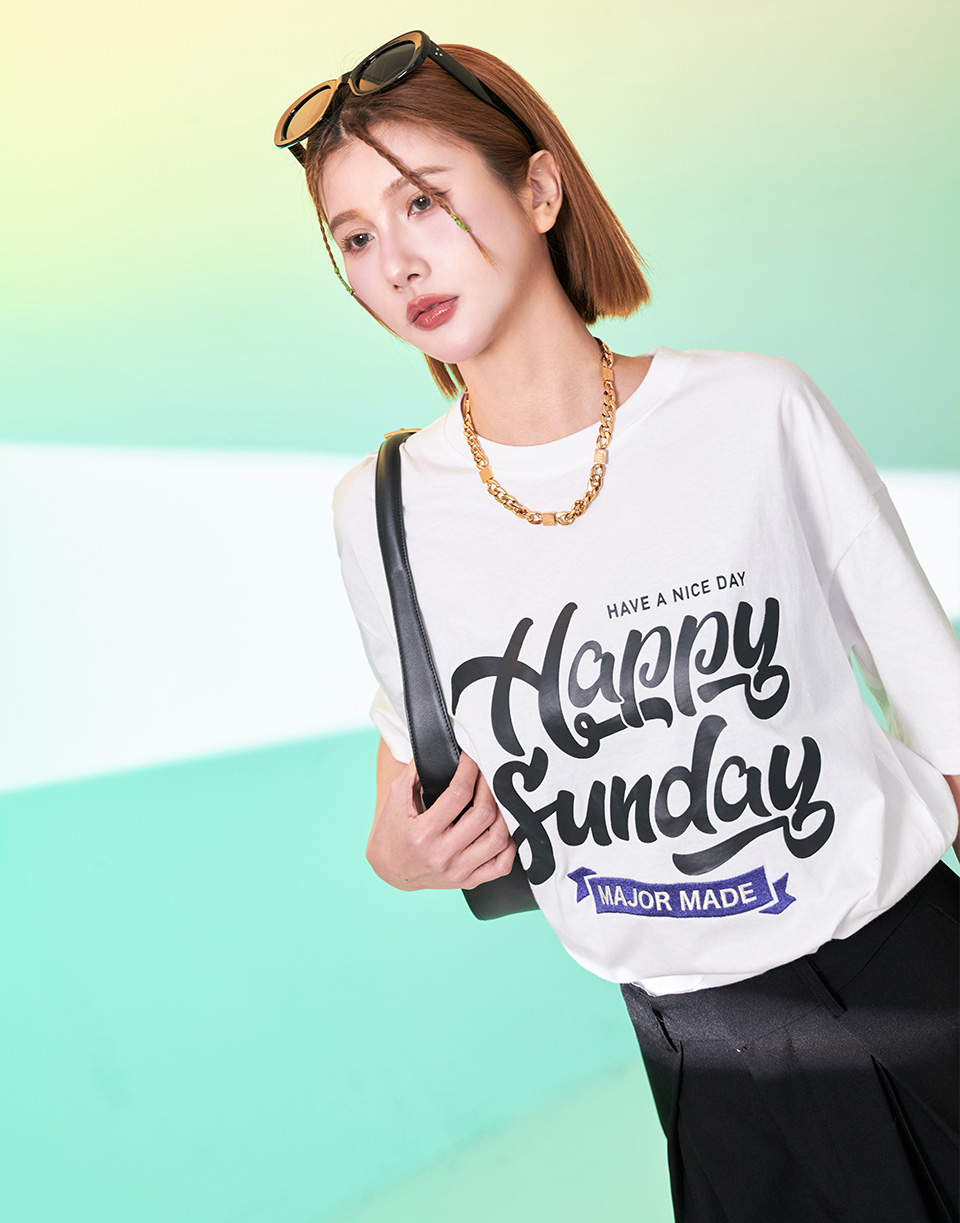 快樂假日印刷短T