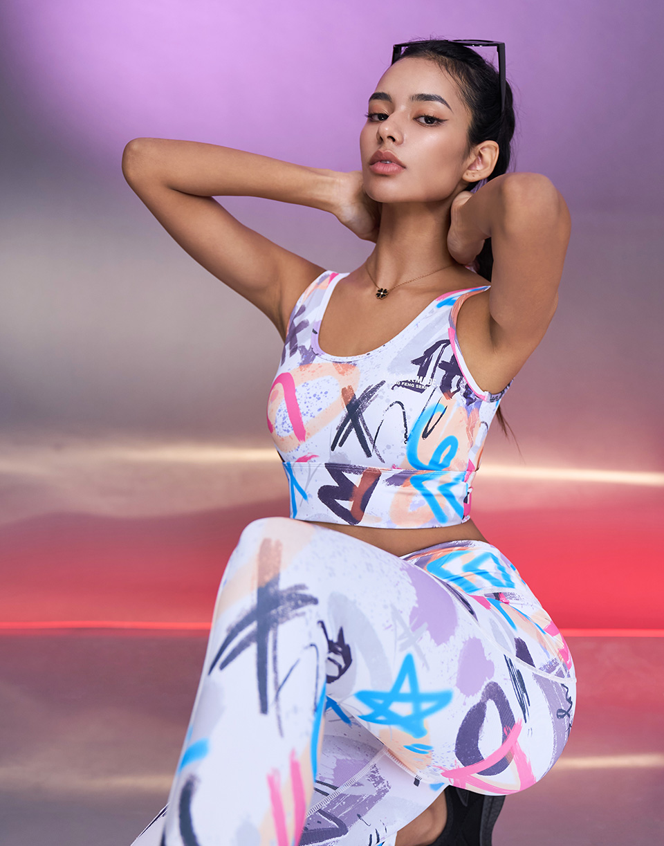 品牌塗鴉時髦雙U背心