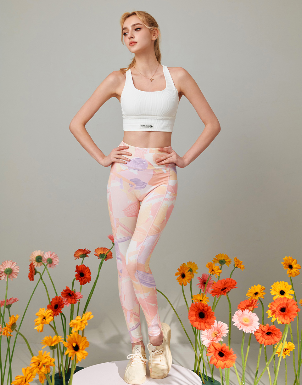 品牌塗鴉修身Legging