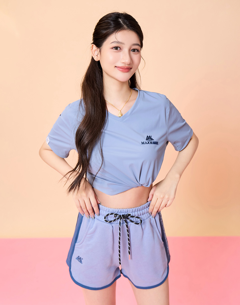 登峰透氣涼感V領T'
