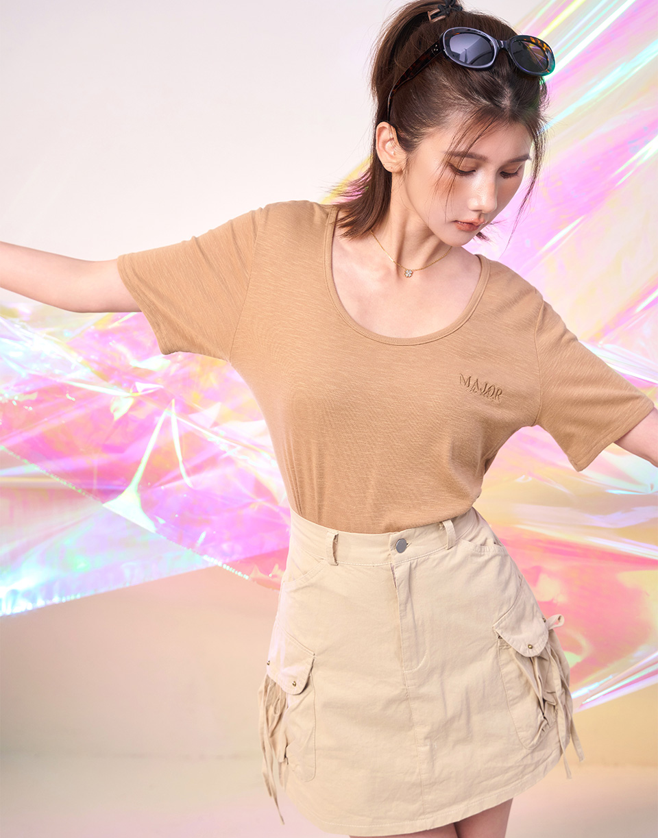 基本款竹節紋彈力短T