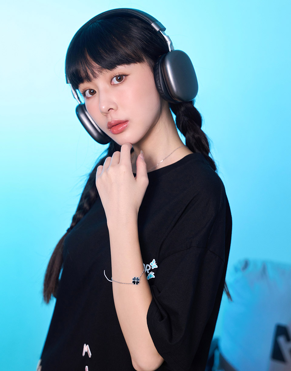 愛心幸運草母貝鑽鈦鋼手鍊