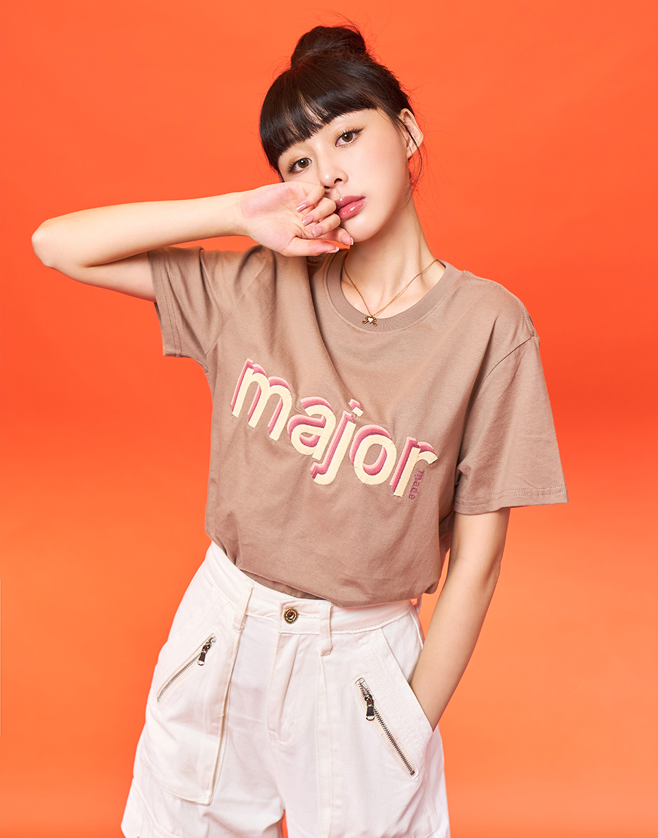 major漸層刺繡短T