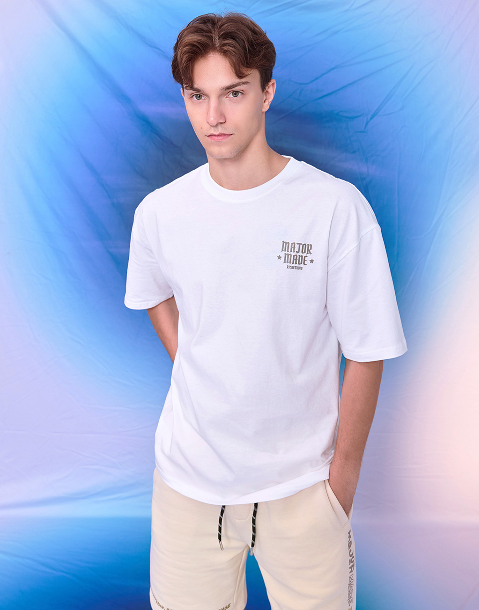 歌德字母星星短T