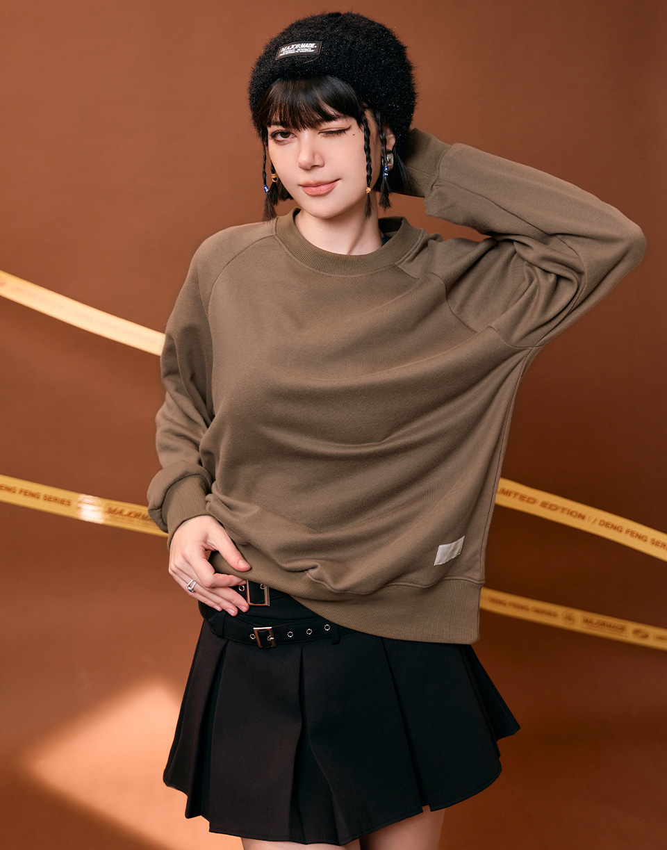 基本款織標多色大學T