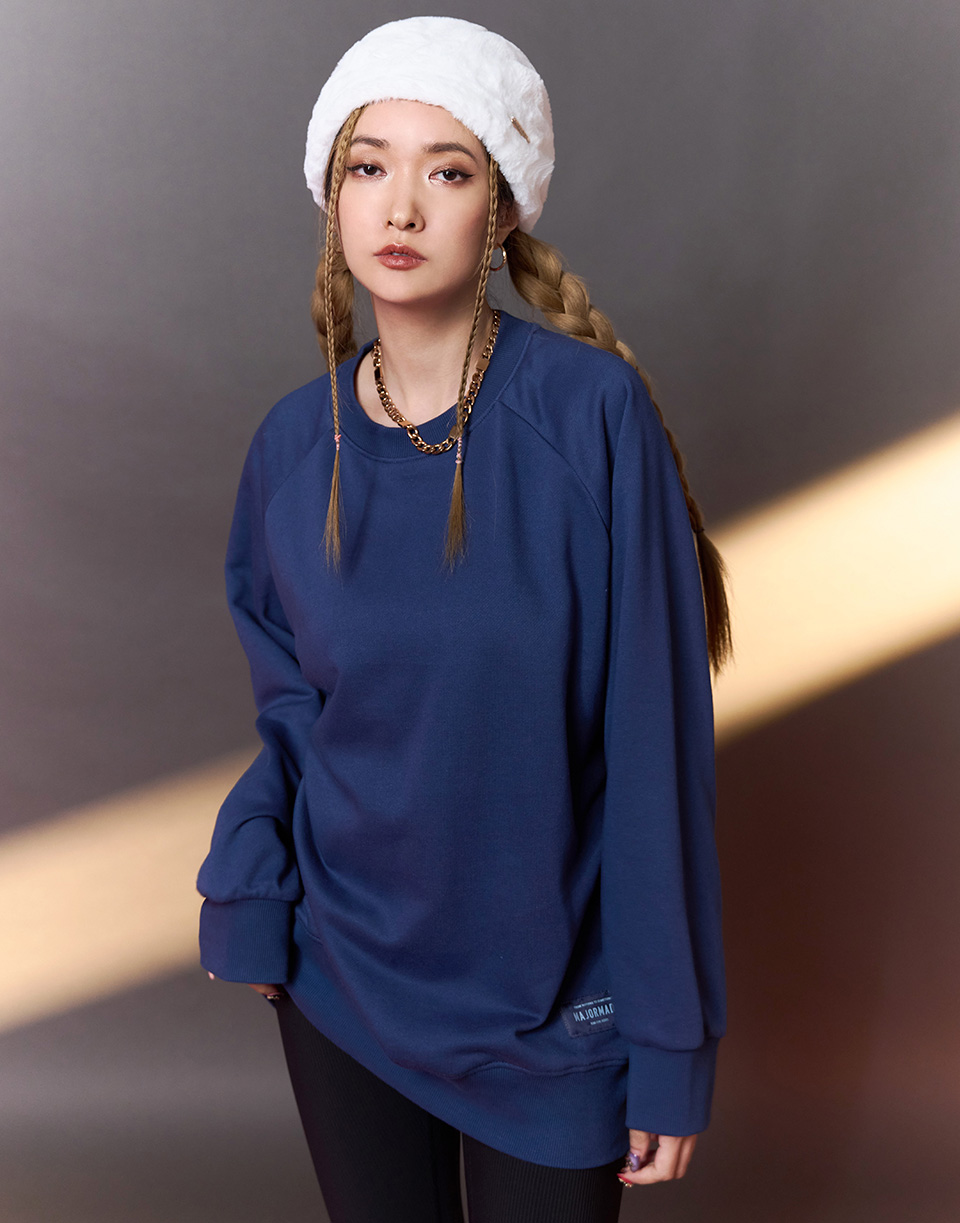 基本款織標多色大學T