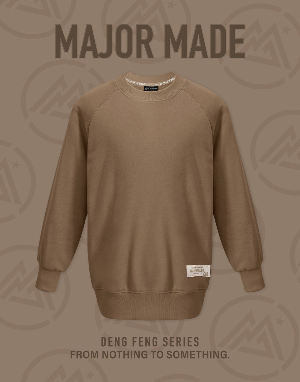 基本款織標多色大學T