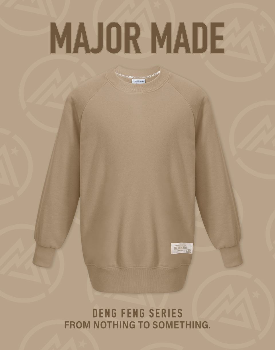 基本款織標多色大學T