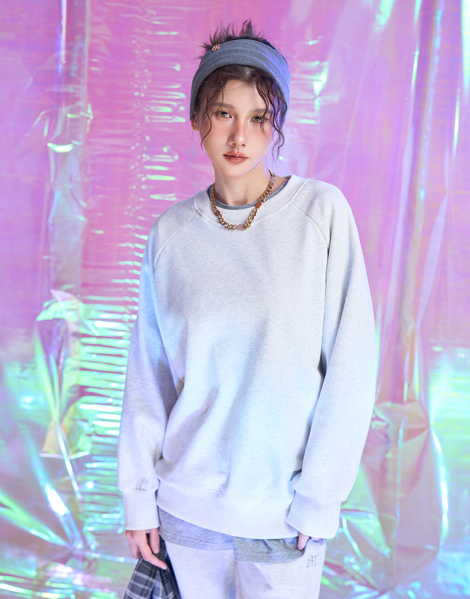 基本款織標多色大學T