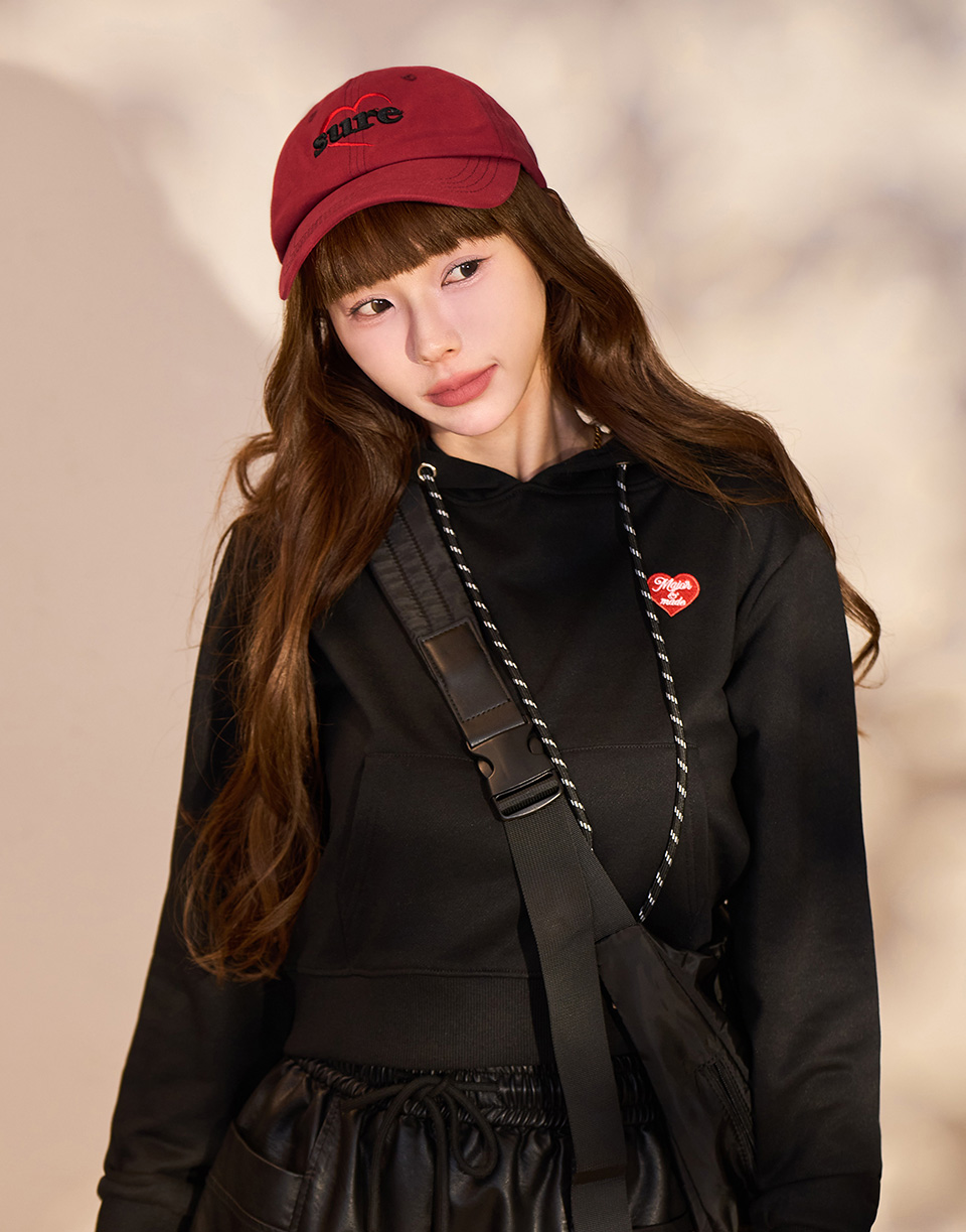 愛心簍空字樣老帽