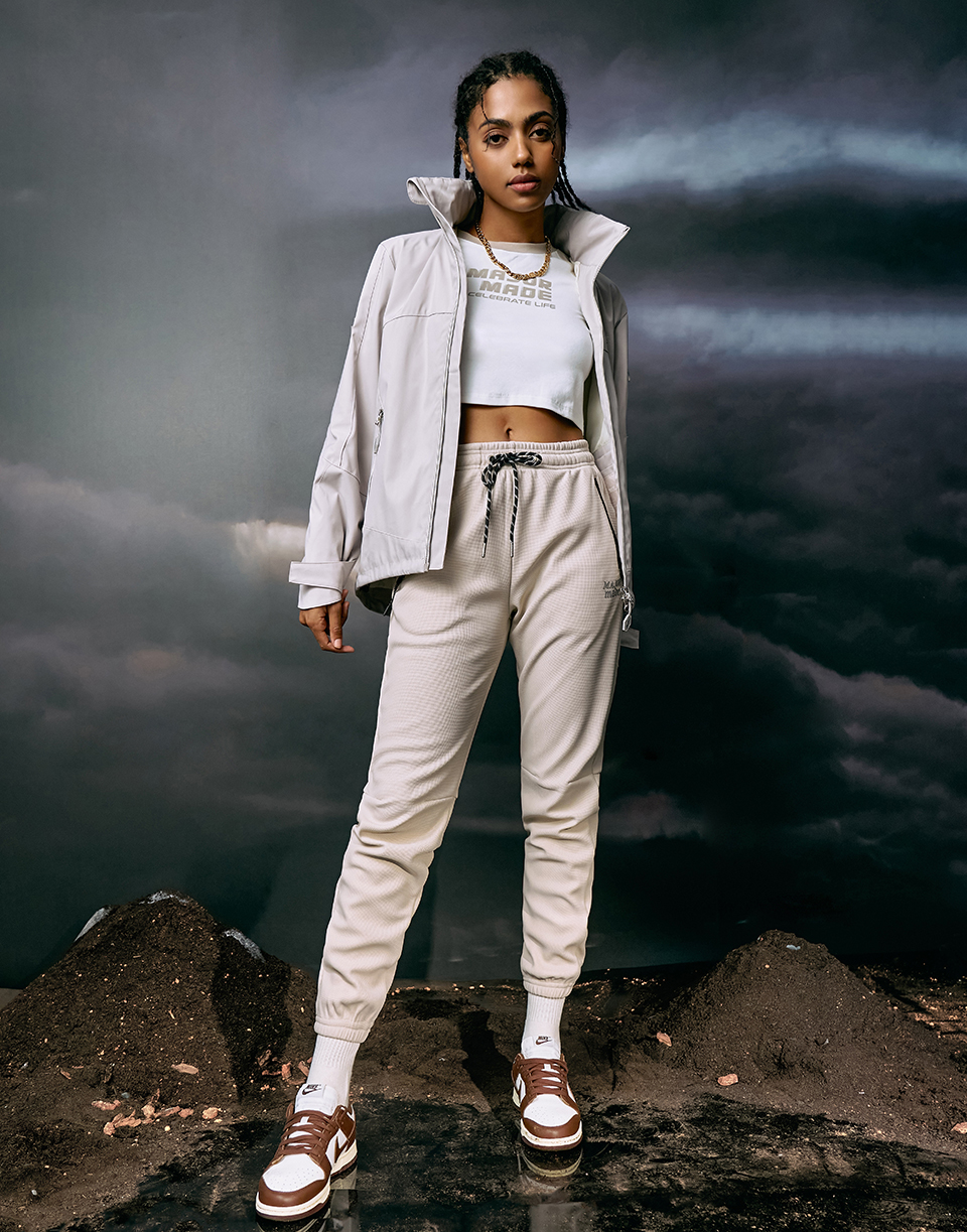 登峰細絨威化織紋縮口褲