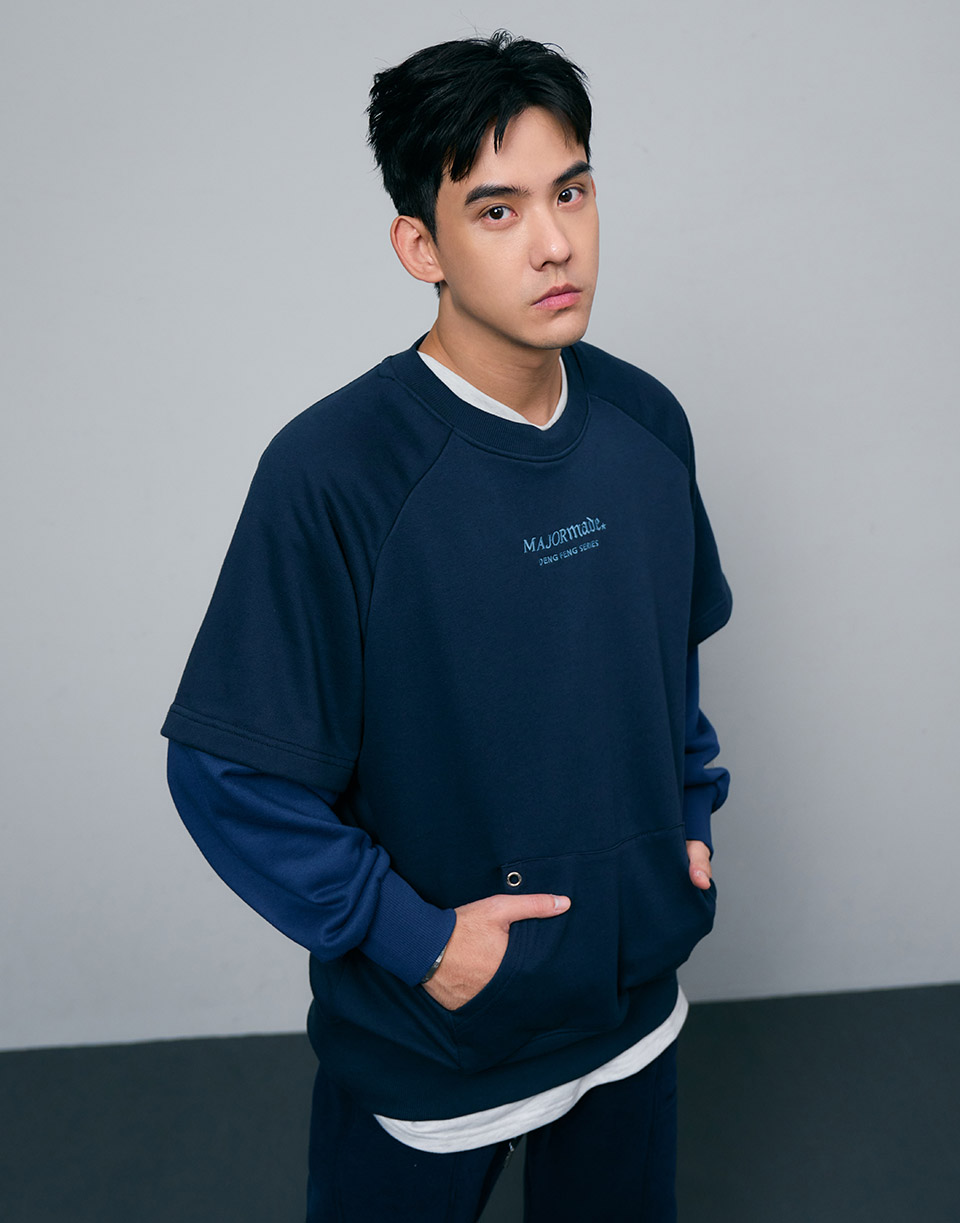 假兩件雙色拼接大學T