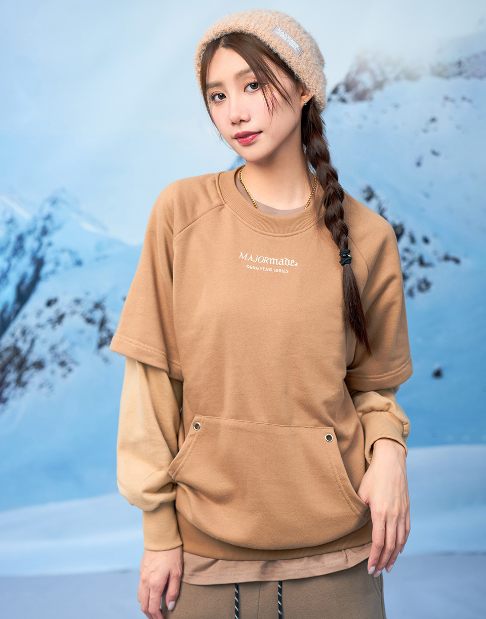 假兩件雙色拼接大學T