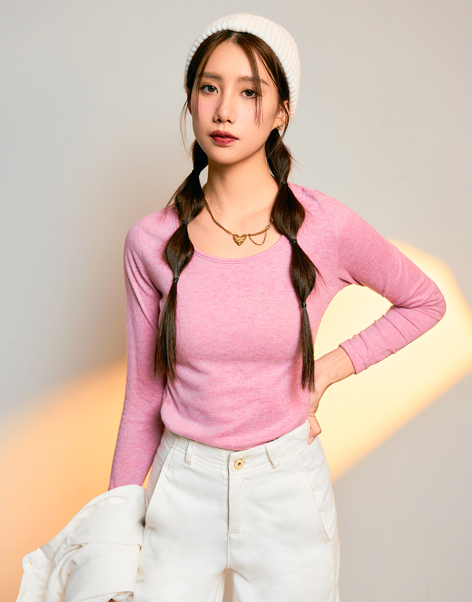 四代羊絨柔軟圓領發熱衣