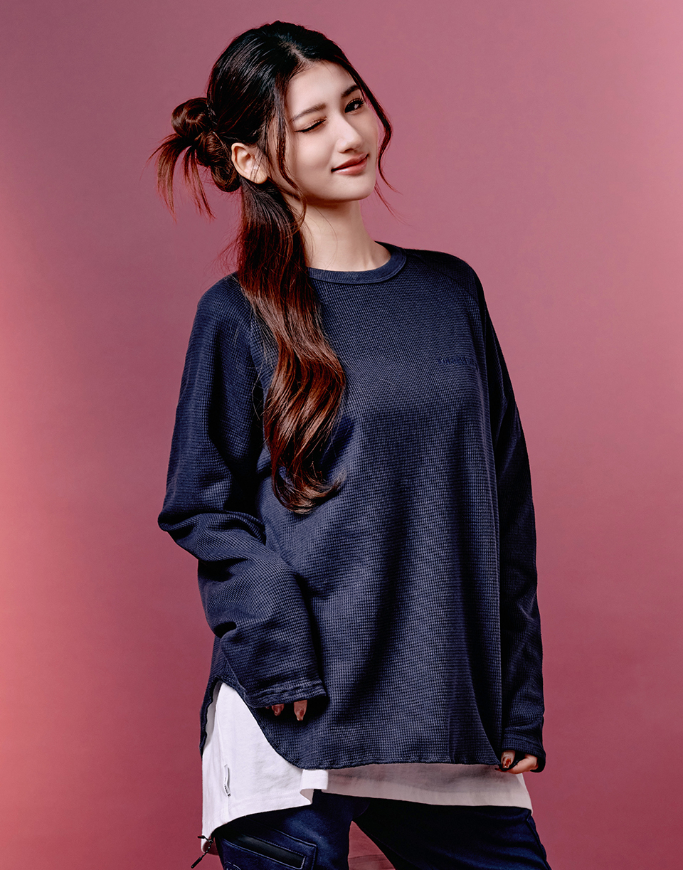 華夫格下圓弧剪裁長T