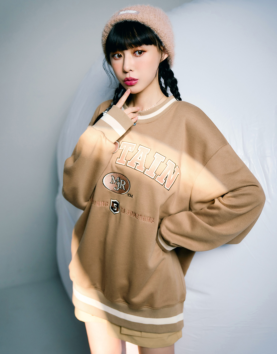 撞色線條CAPTAIN刺繡大學T