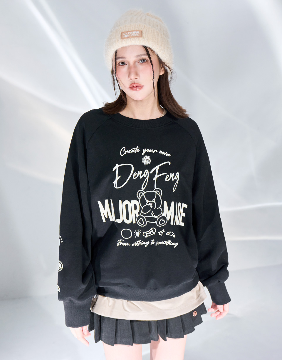 手繪草寫線條登峰熊大學T