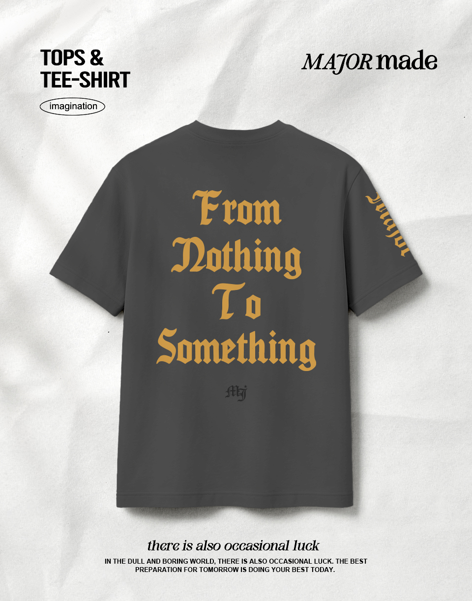 街頭感大歌德字凸膠短T