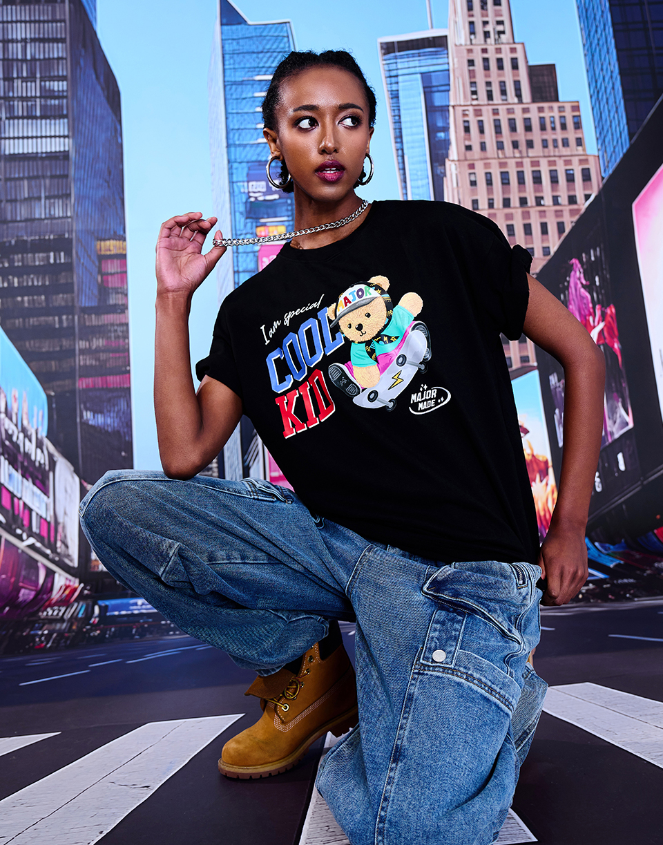 登峰滑板熊膠印刺繡短T