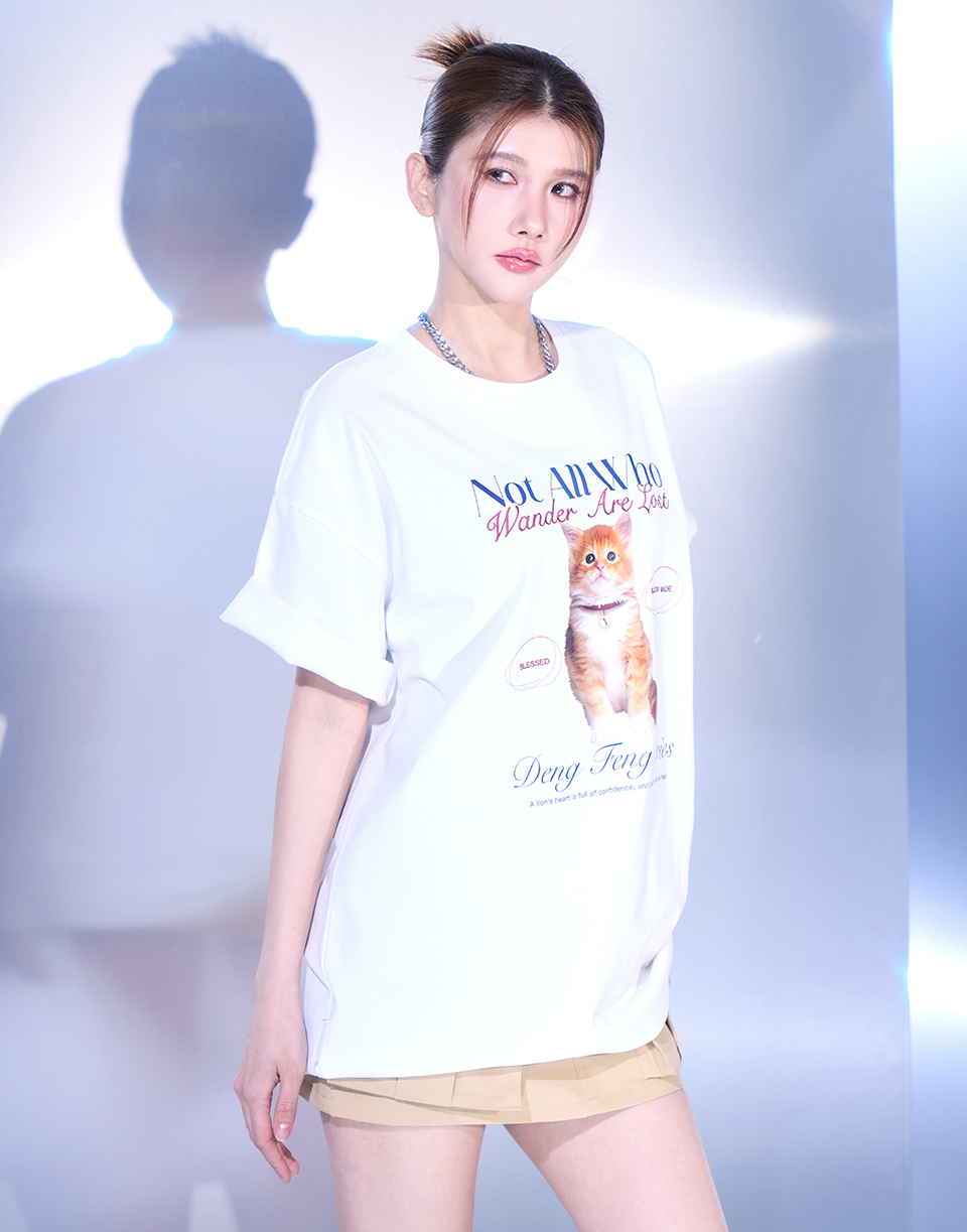 萌系鈴鐺貓咪刺繡印花短T