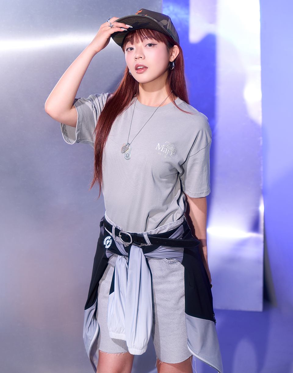 Love草寫立體字厚膠短T