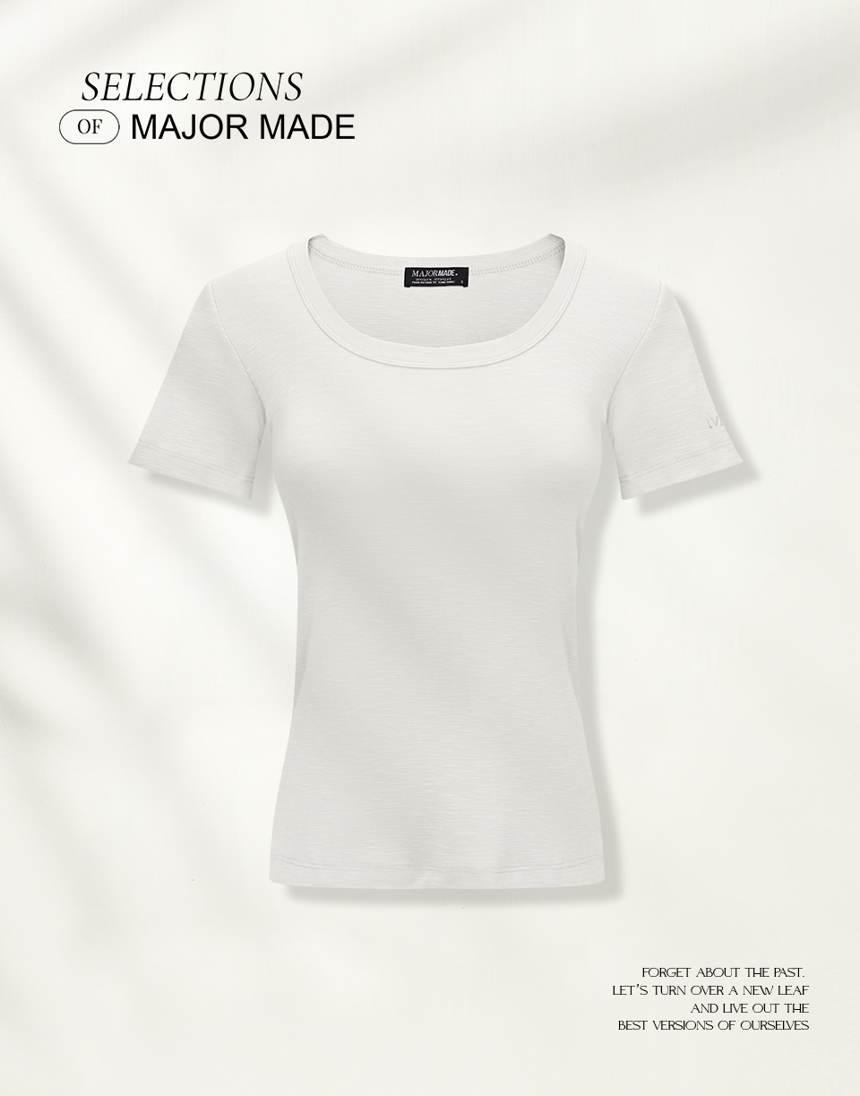 質感織紋刺繡圓領短T