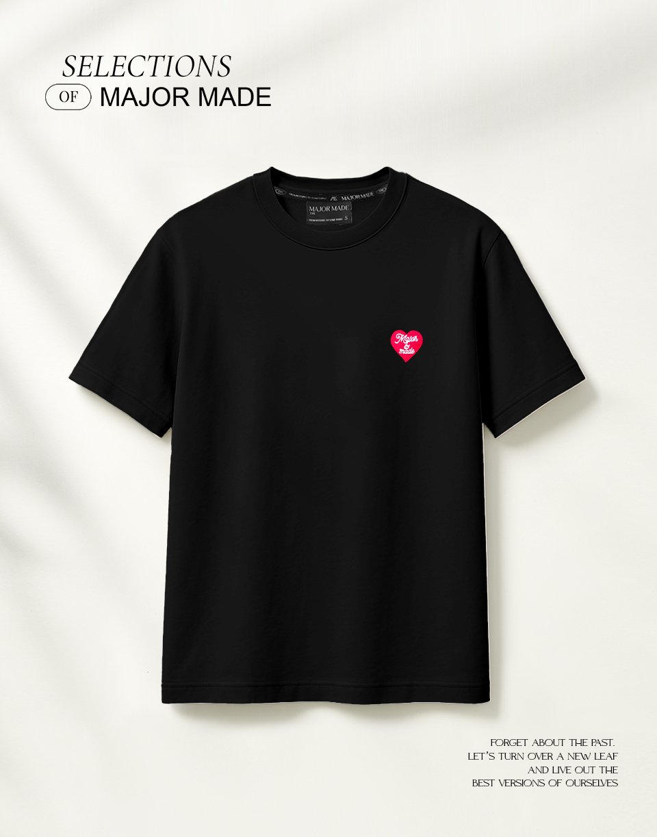 品牌愛心刺繡素面短T