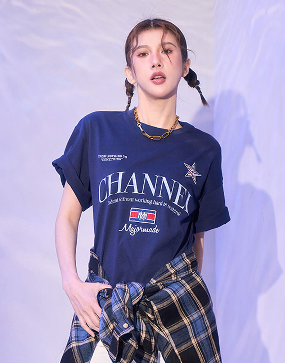 雙疊M國旗星星刺繡短T