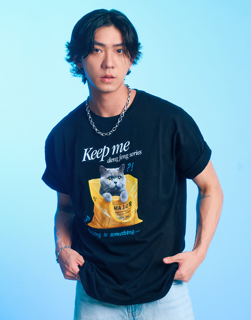 袋中俄羅斯藍貓刺繡印花T