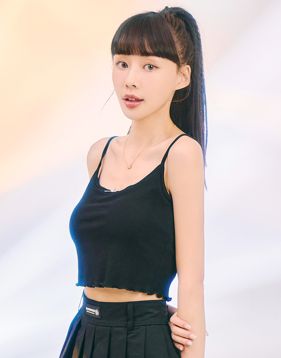 韓系蝴蝶結捲邊細肩小背心'