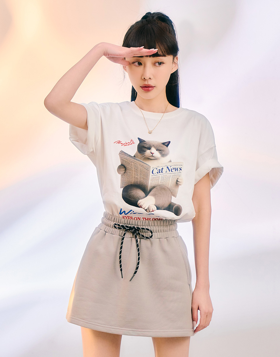 貓貓淡定看新聞報紙短T