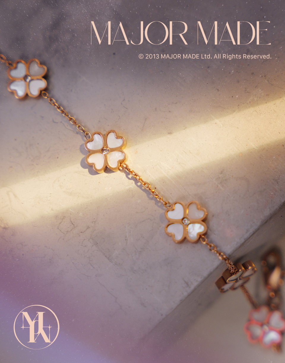 多顆幸運草母貝鈦鋼金手鍊