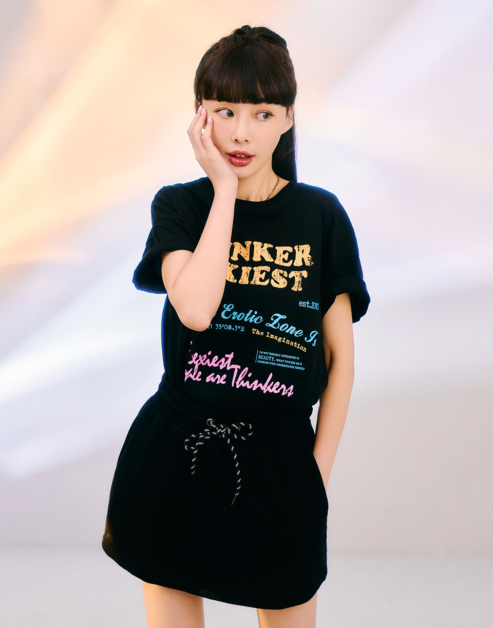 繽紛文字斑駁感短T