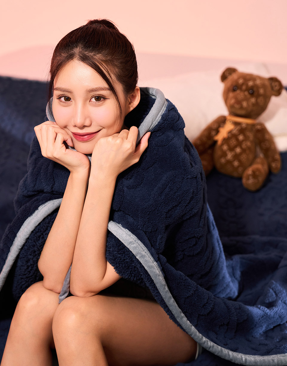 二代雙層羊絨麻花編織小毛毯