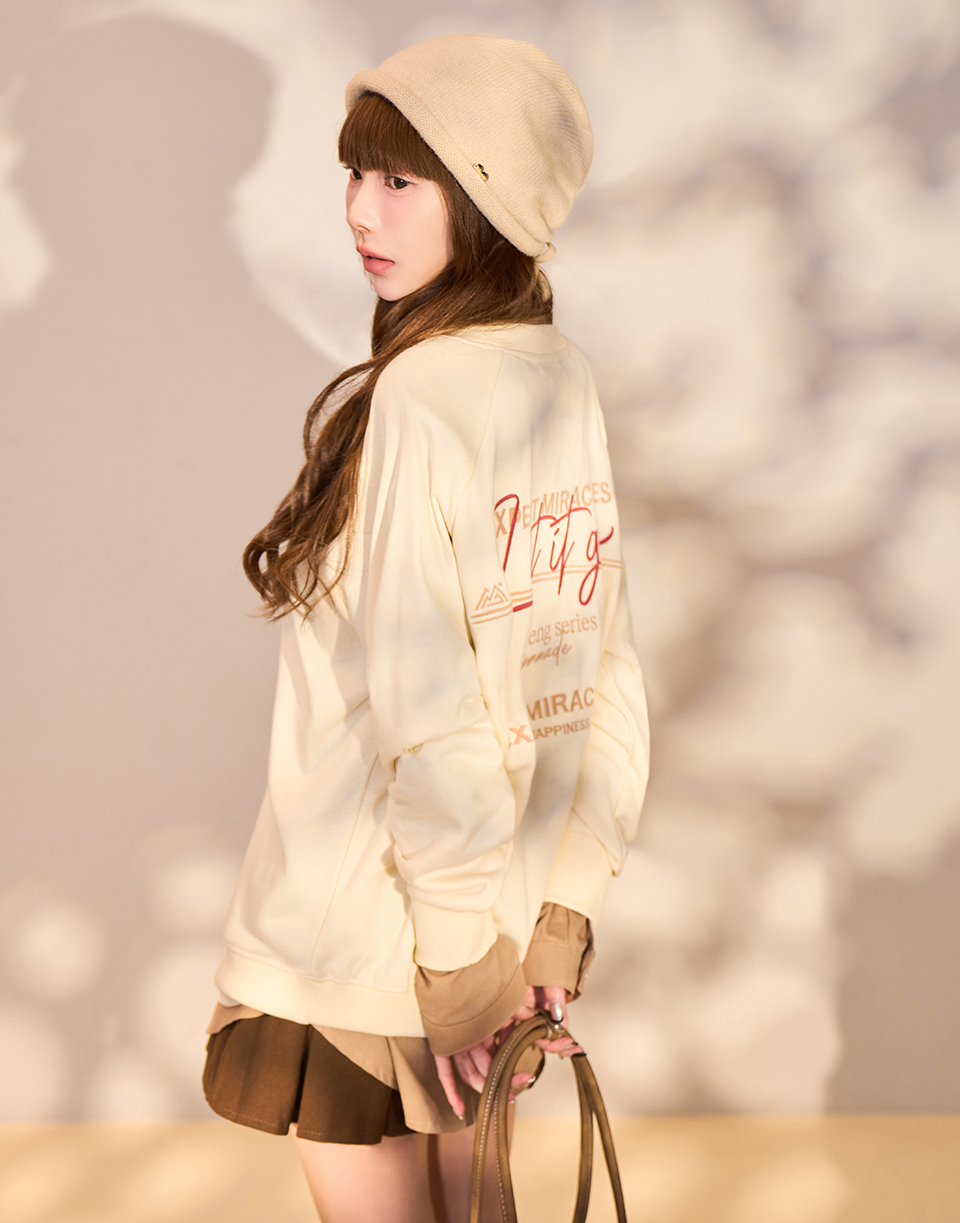 LET IT GO草寫刺繡大學T