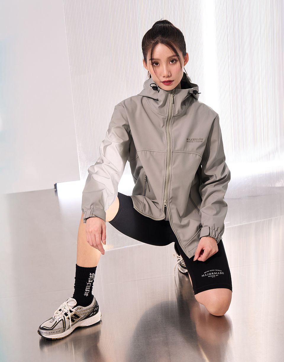 防潑水科技布機能登峰外套