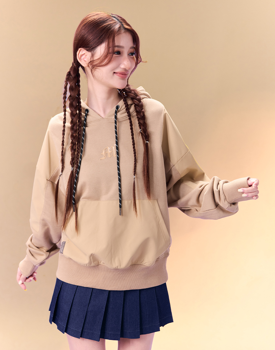 M字雙材質拼接口袋帽T