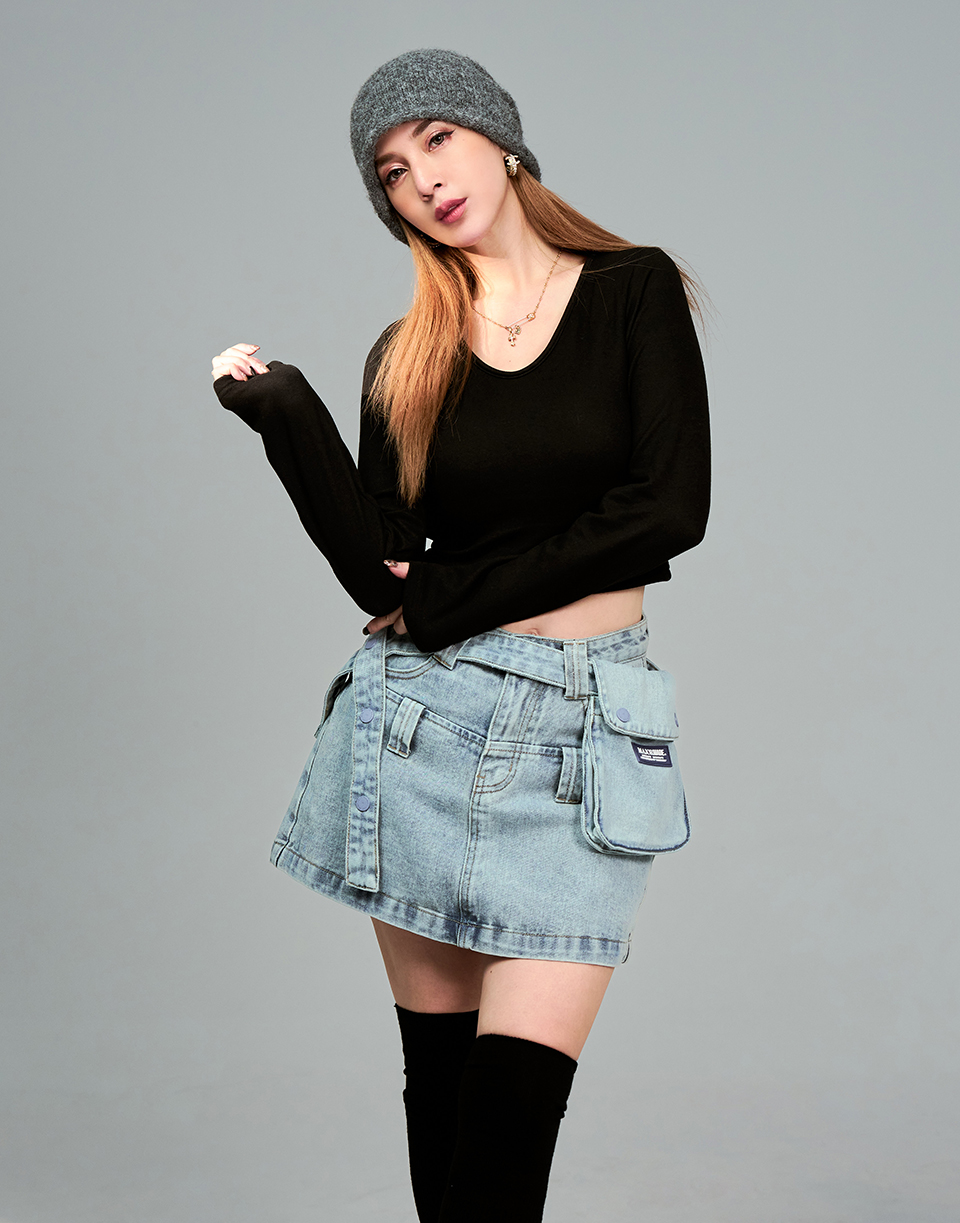 五代羊絨柔軟V領發熱衣