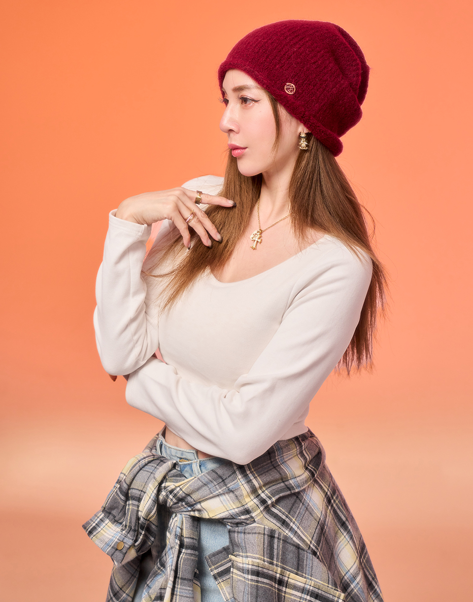 五代羊絨柔軟圓領發熱衣