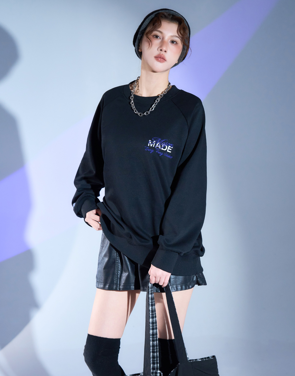 雙色字刺繡交疊大學T